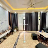 Thái Hà - Trung Liệt: Nhà dân xây, 60m2, 2Thoáng trước - sau; Nở Hậu; 14tỷ hơn